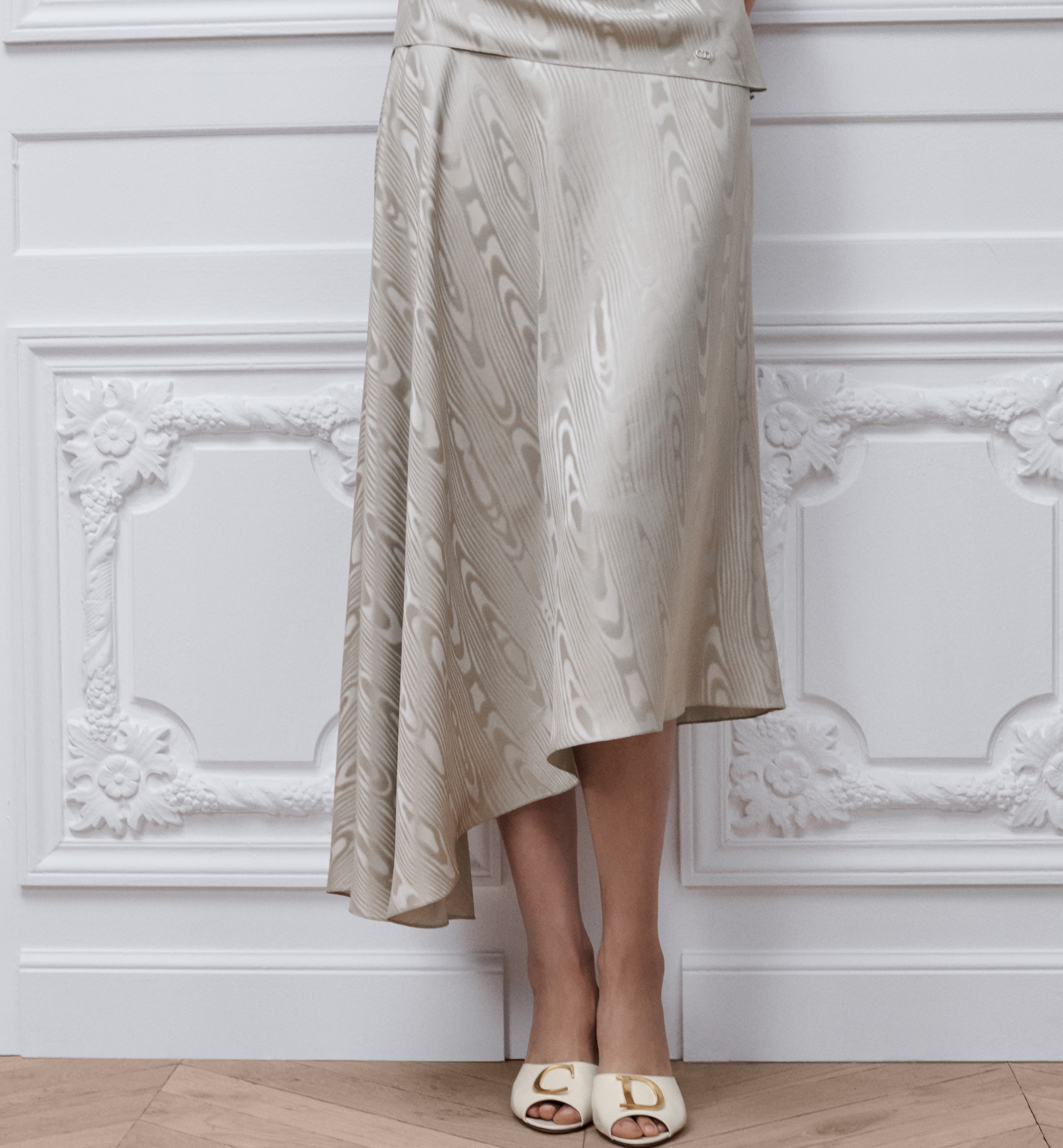 Silhouette en soie ivoire, Dior